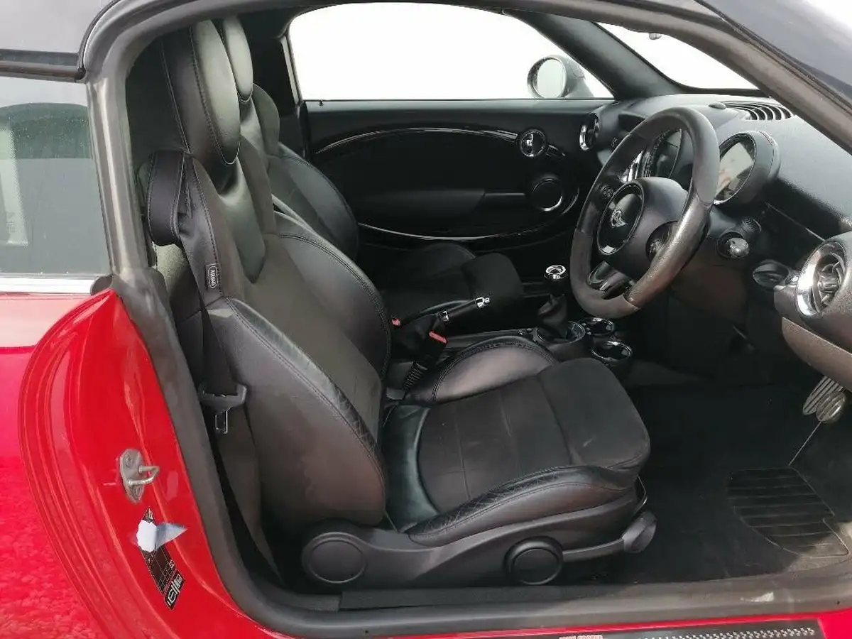 2012-mini-cooper-16-john-cooper-works-chili-coupe-3d-big-7