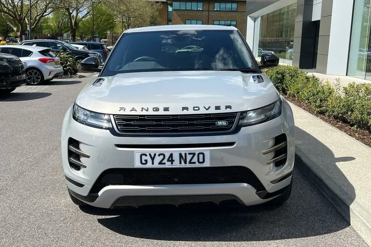 2024-land-rover-range-rover-evoque-15-p300e-dynamic-se-big-16
