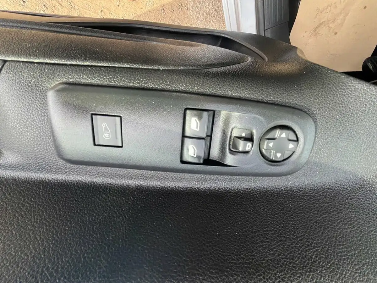 2019-vauxhall-combo-15cdti-sportive-2000-16v-100pseu6dt-l1h1panel-big-18