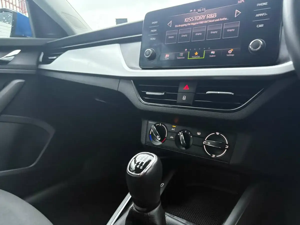 2019-skoda-scala-10-tsi-se-115ps-big-37