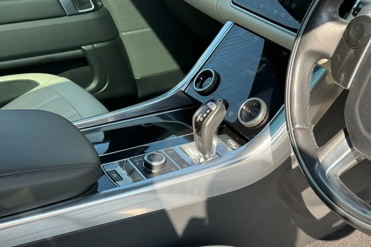 2020-land-rover-range-rover-sport-20-p400e-hse-dynamic-big-25