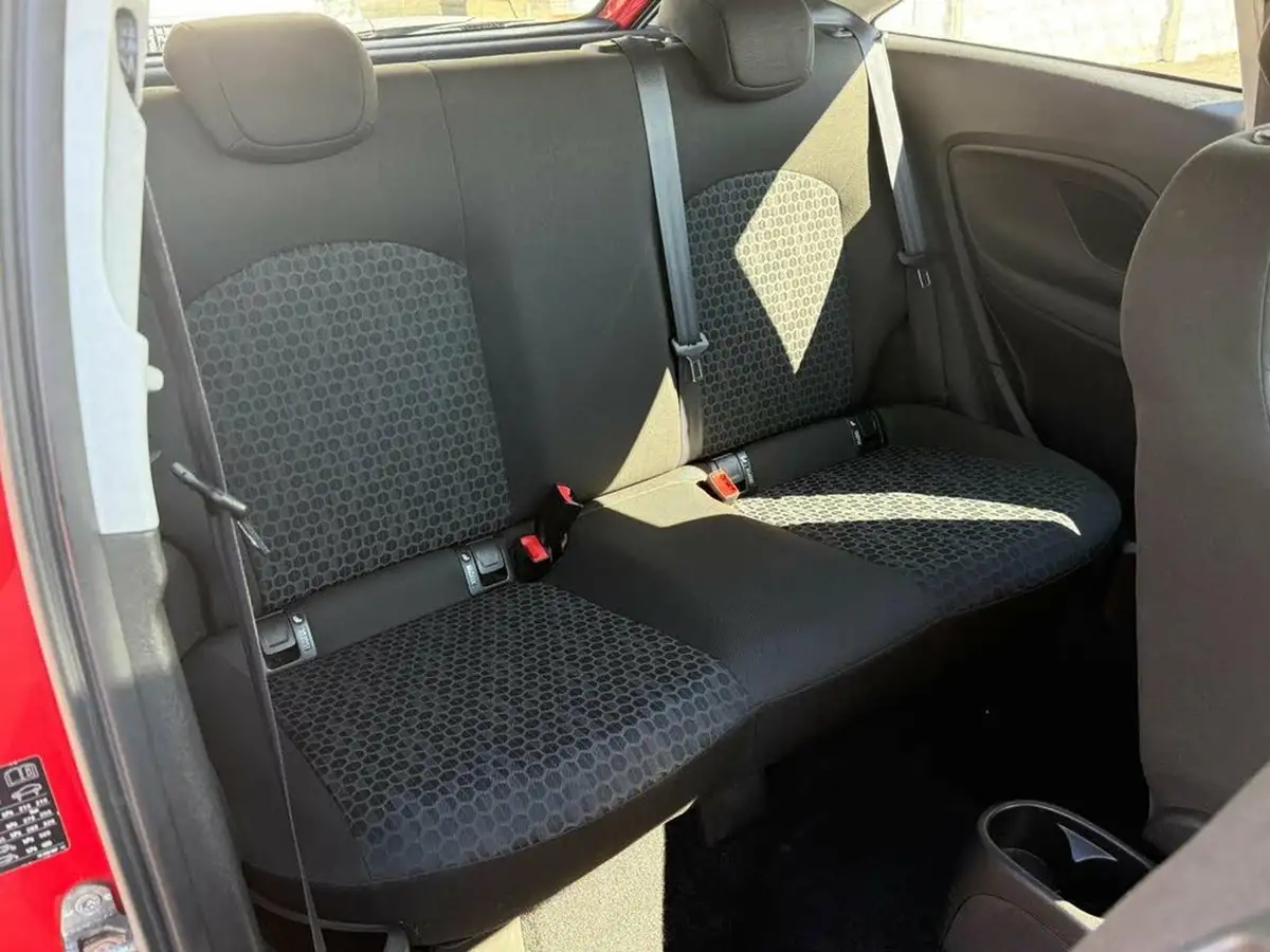 2016-vauxhall-corsa-14i-sting-75ps-3d-big-28