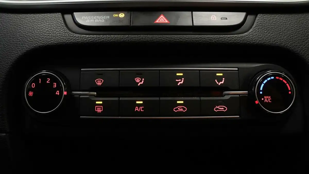 2021-kia-xceed-10-t-gdi-2-big-11