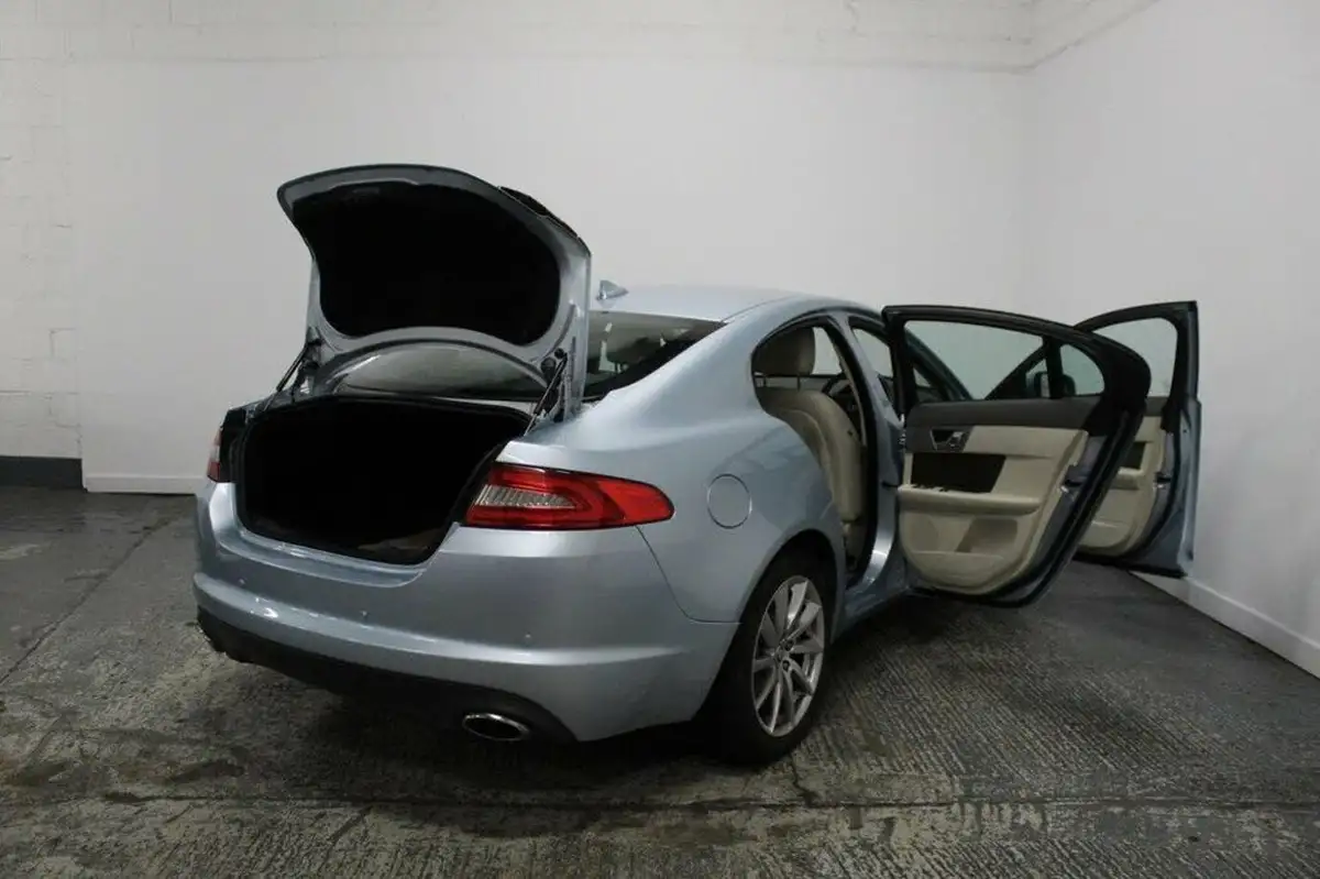 2013-jaguar-xf-30td-premium-luxury-ss-saloon-4d-auto-big-14