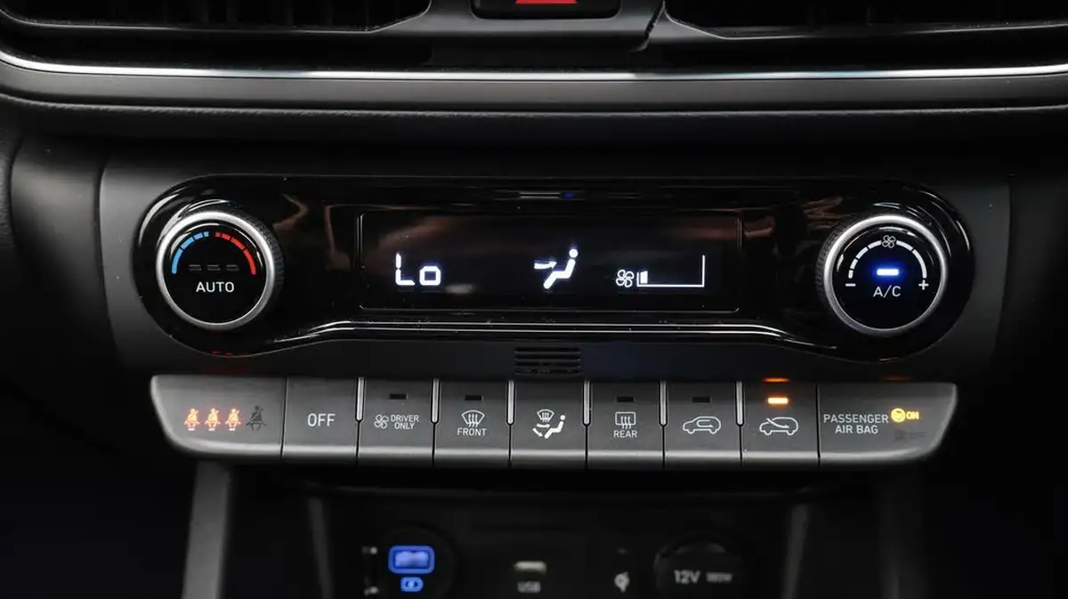 2022-hyundai-kona-16-gdi-premium-big-12