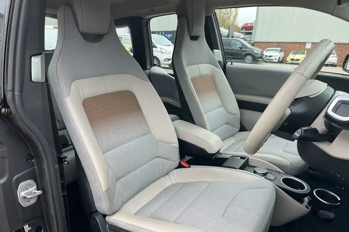 2020-bmw-i3-e-120-ah-big-16