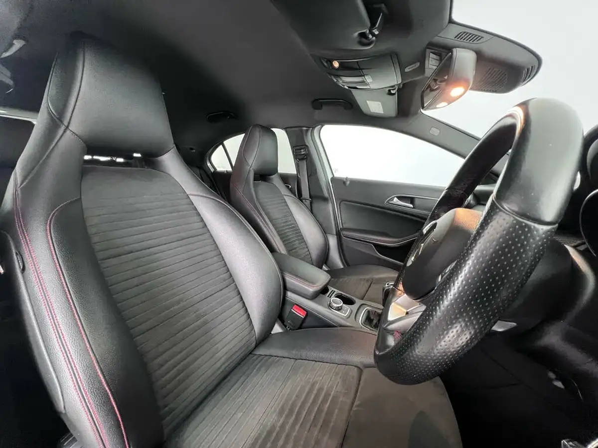 2016-mercedes-benz-a-class-21d-a200d-amg-line-136ps-premiumss-big-11