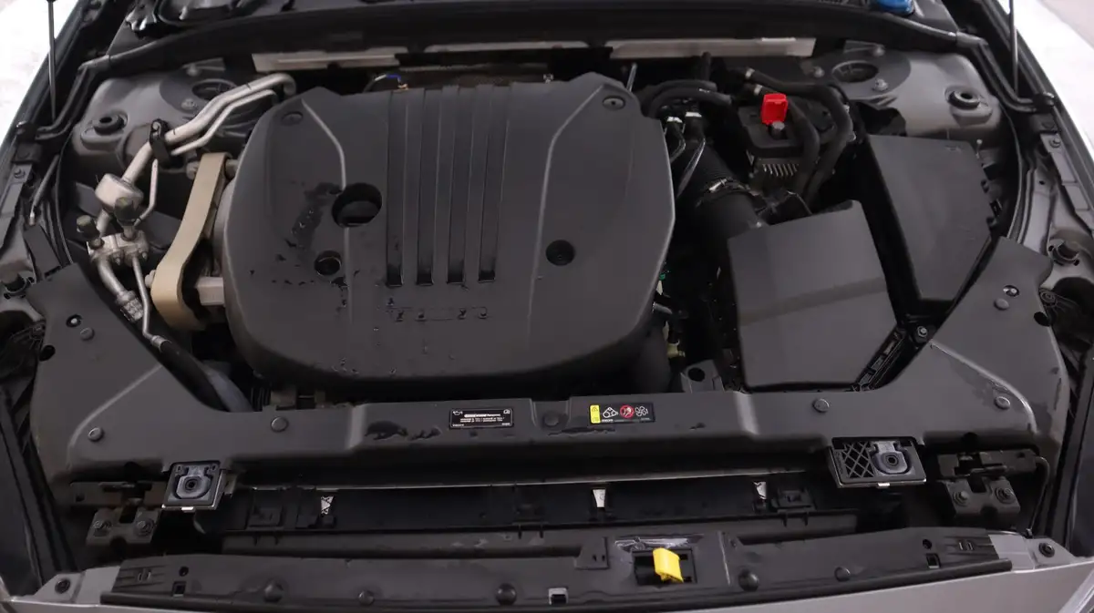 2021-volvo-v60-20-b3-momentum-160bhp-big-19