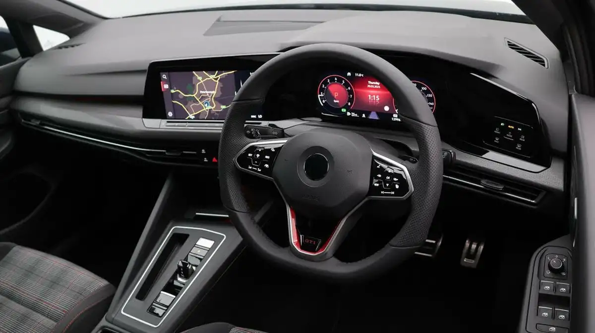 2022-volkswagen-golf-20-tsi-gti-dsg-big-9