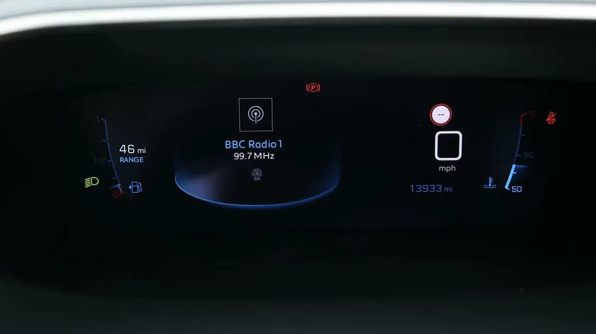 2023-peugeot-208-12-puretech-allure-premium-100ps-big-9