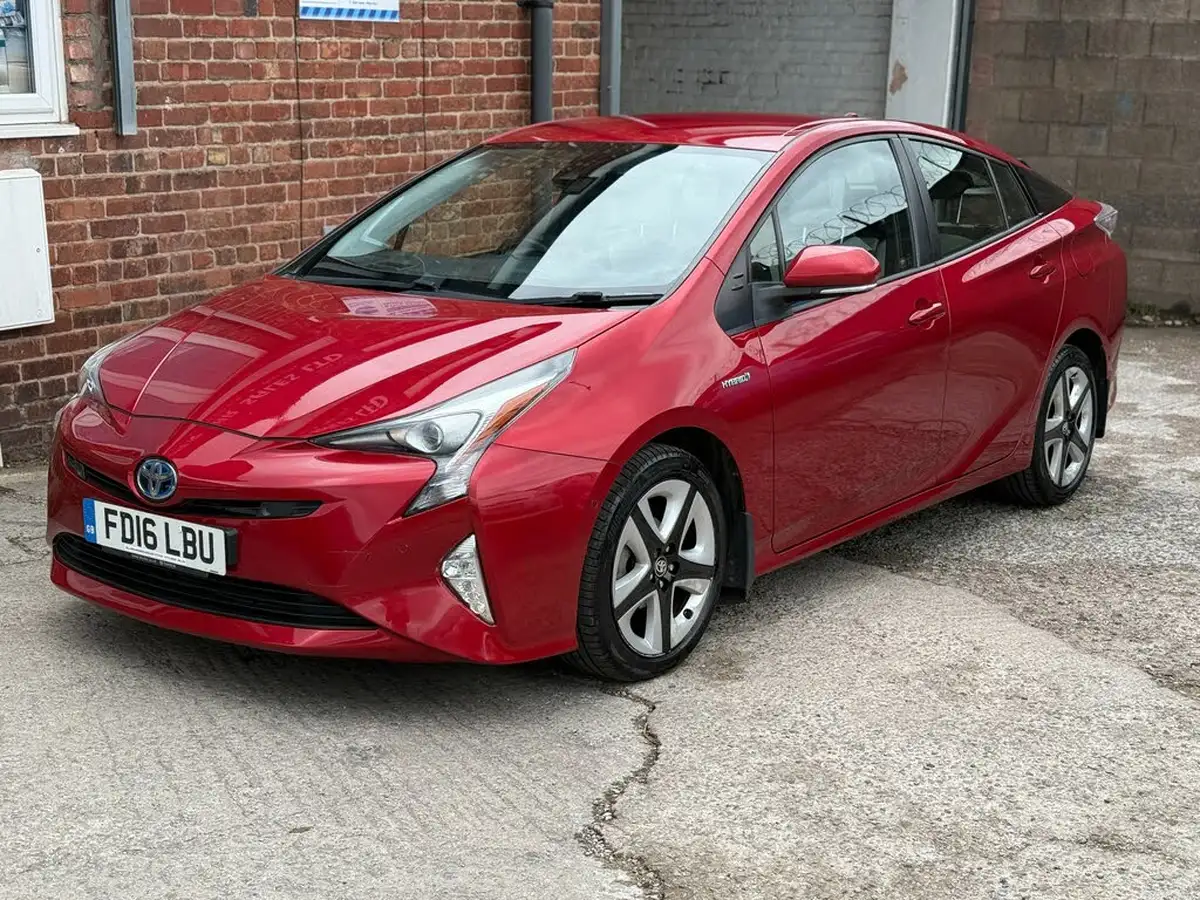 2016-toyota-prius-18-vvt-i-excel-big-54