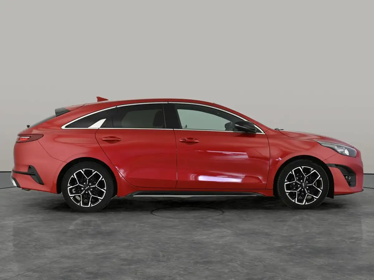 2022-kia-pro-ceed-15-t-gdi-gt-line-big-5