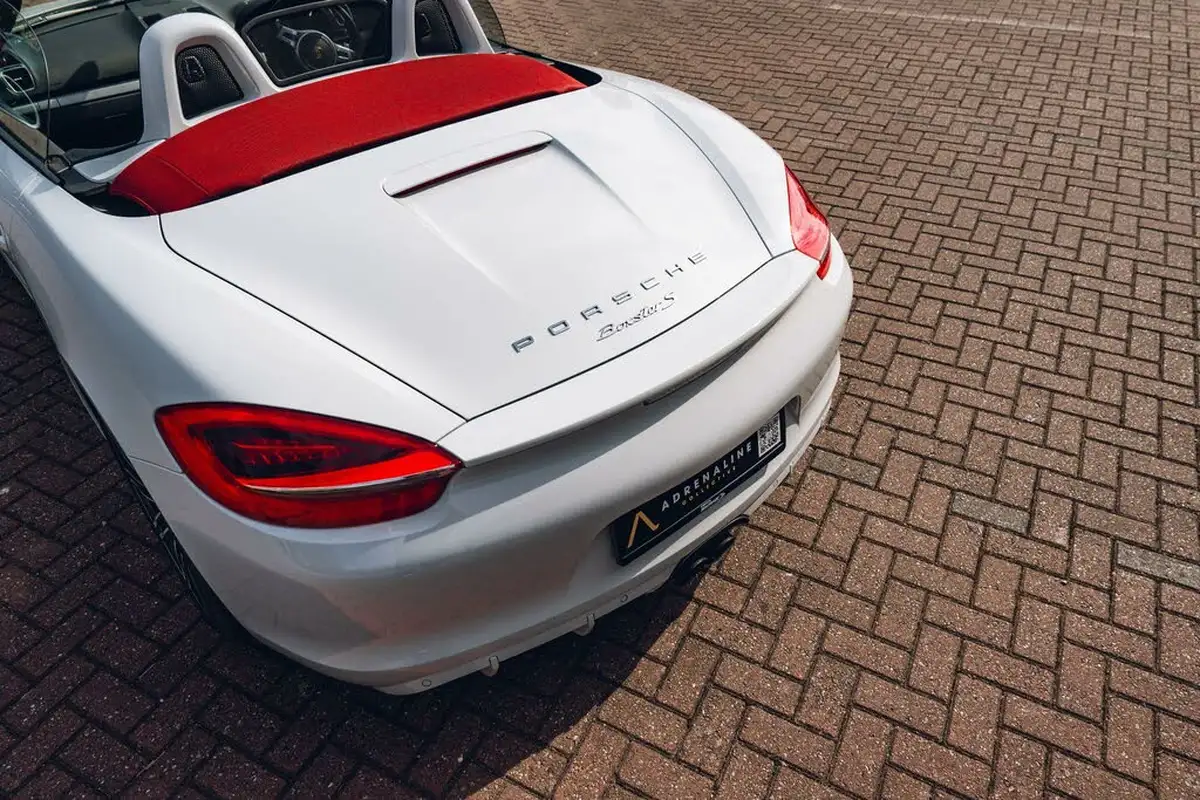 2015-porsche-boxster-s-34-pdk-big-12