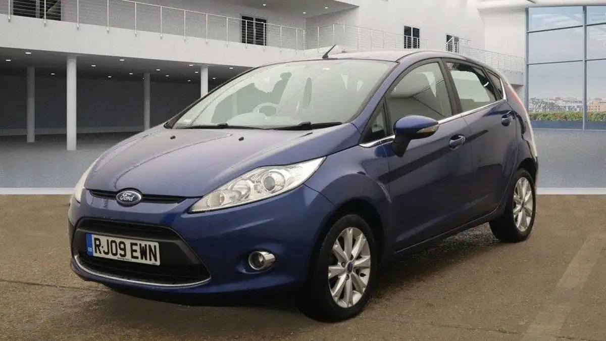 2009-ford-fiesta-125-zetec-5d-big-1