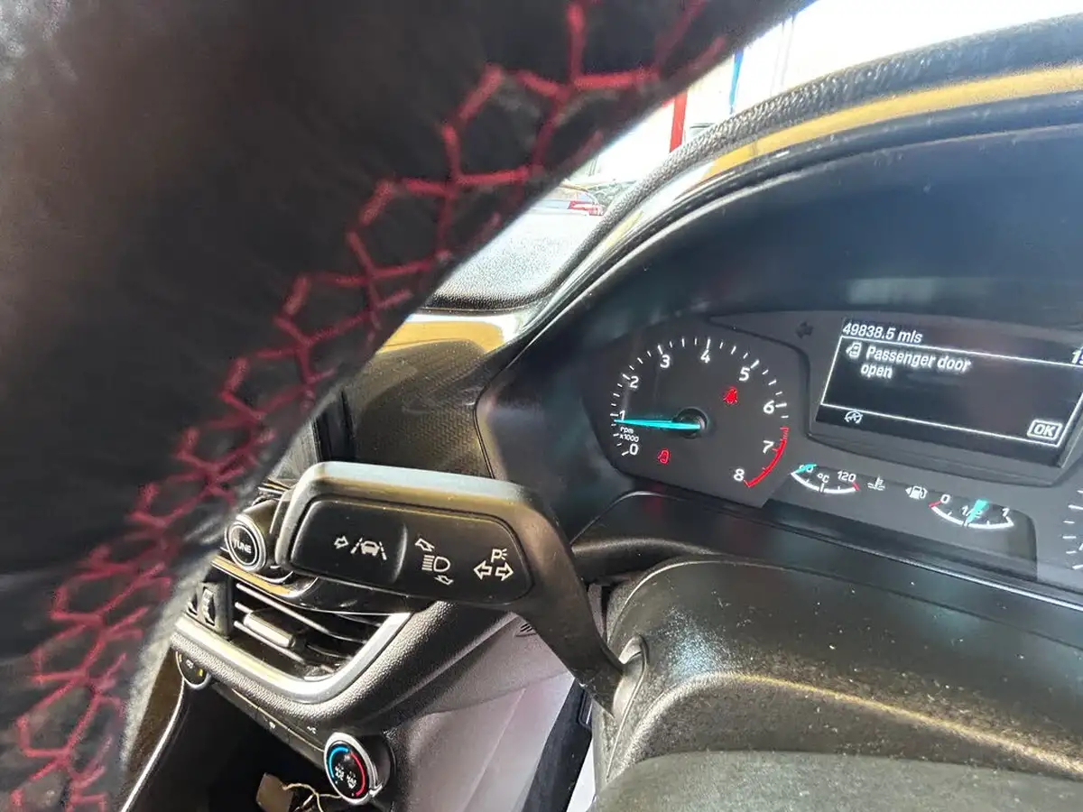 2019-ford-fiesta-10t-st-line-100ps-5d-big-34