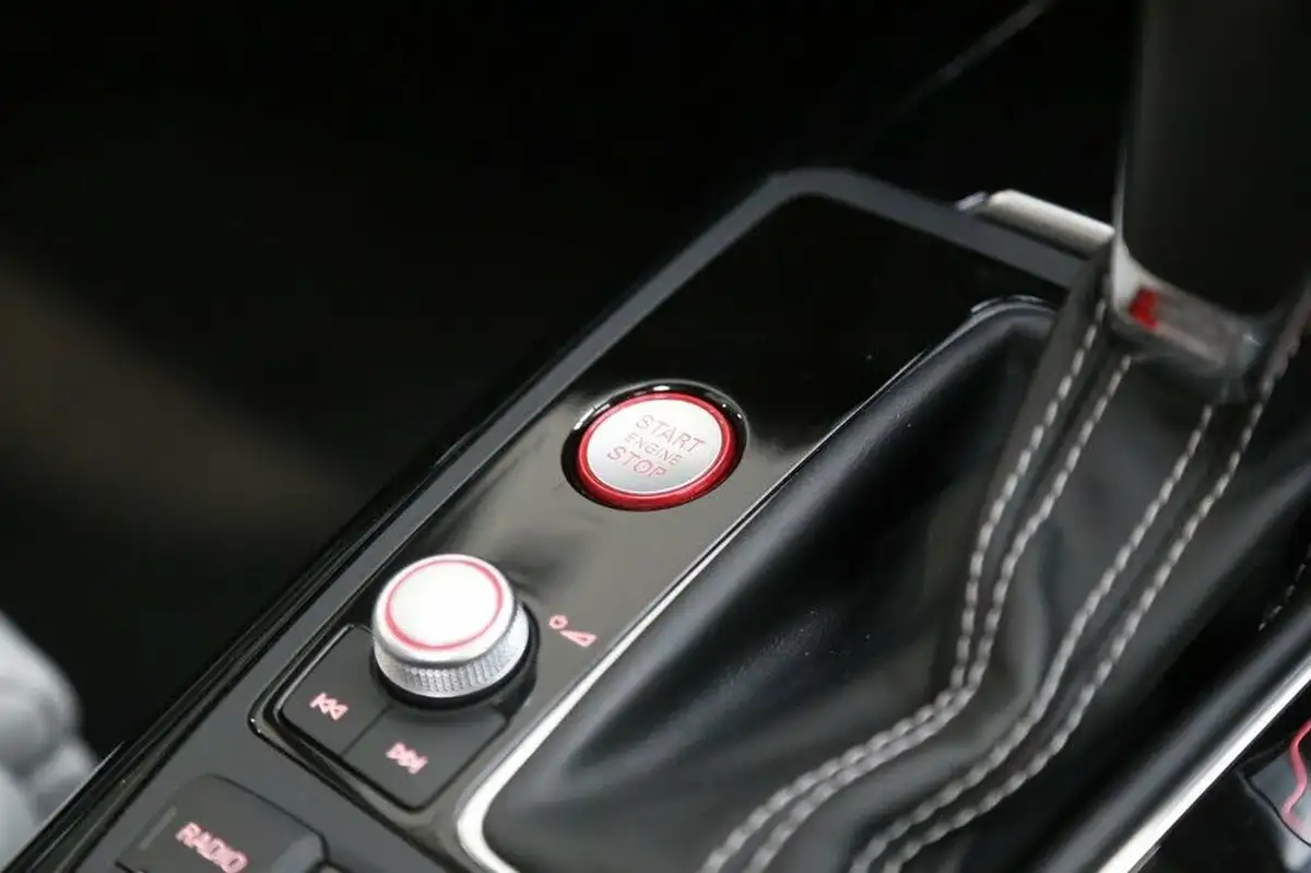 2016-audi-s7-40-tfsi-big-26