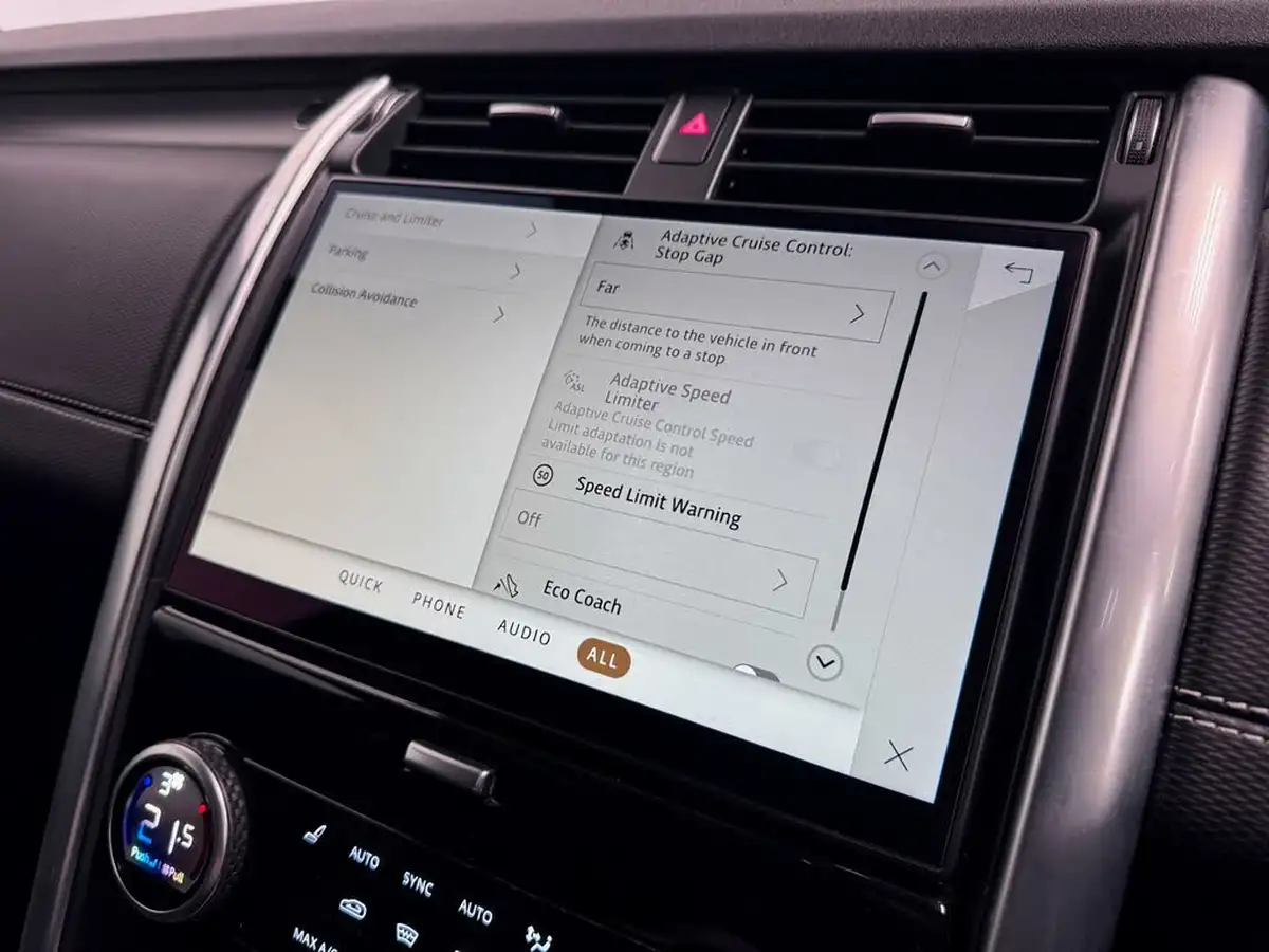 2021-land-rover-discovery-30-d300-r-dynamic-hse-big-47