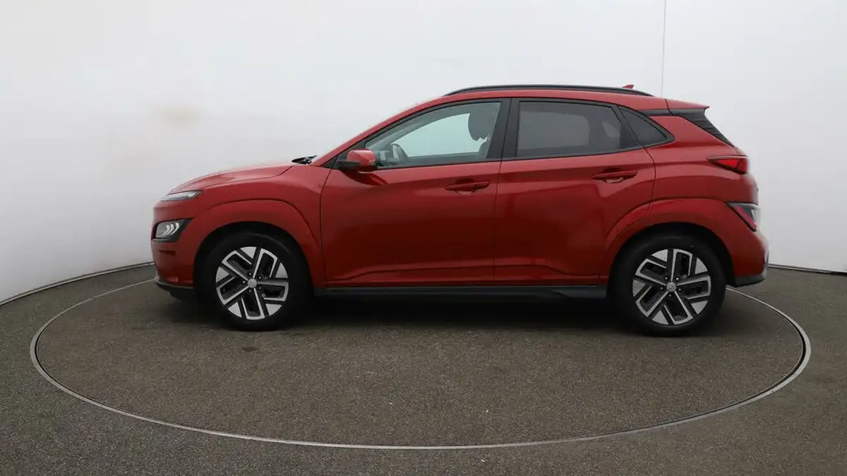2021-hyundai-kona-e-ultimate-big-57