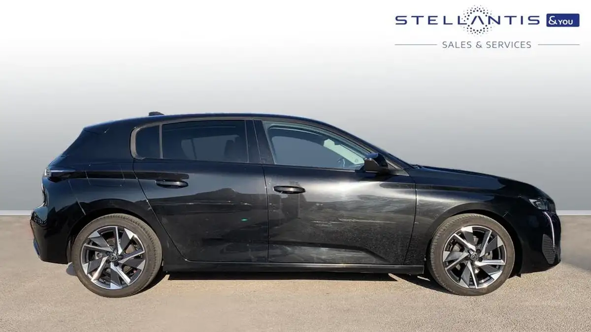2022-peugeot-308-12-puretech-allure-premium-eat8-big-1