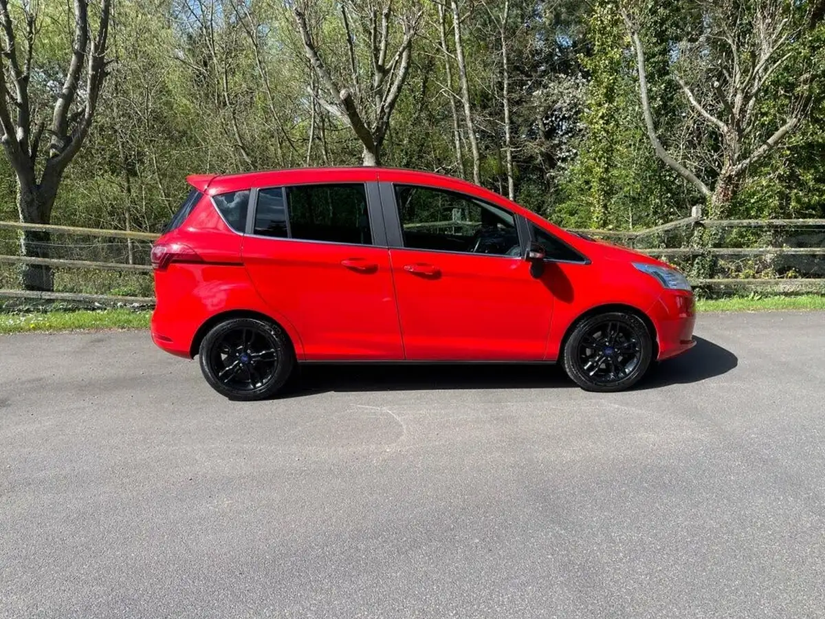 2016-ford-b-max-14-zetec-red-edition-big-9