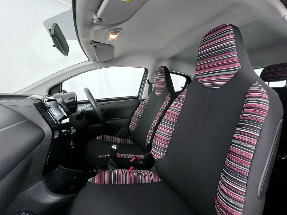 2021-citroen-c1-10-vti-shine-5d-big-11