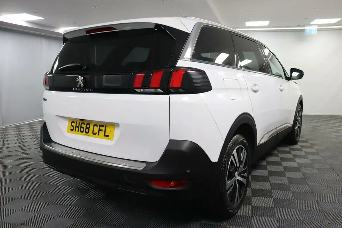 2018-peugeot-5008-suv-15-bluehdi-allure-big-8