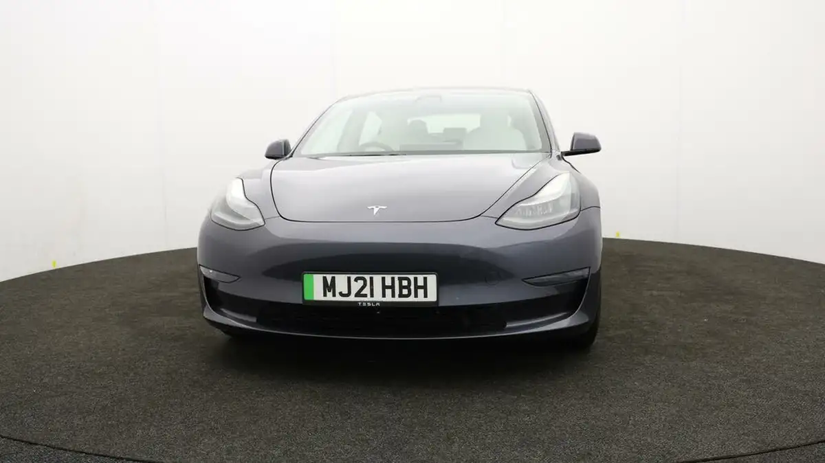 2021-tesla-model-3-e-long-range-4x4-big-47