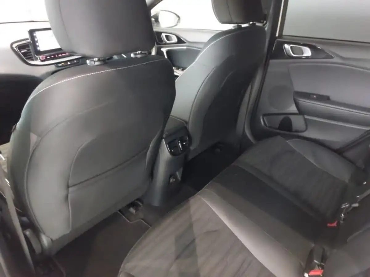2022-kia-pro-ceed-15-t-gdi-gt-line-big-5