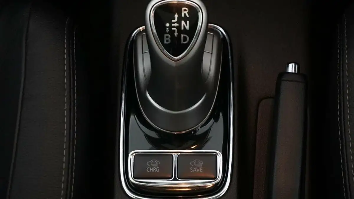 2014-mitsubishi-outlander-20-gx4h-big-14