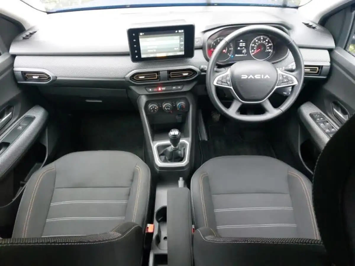 2024-dacia-sandero-stepway-10-tce-expression-90bhp-big-2