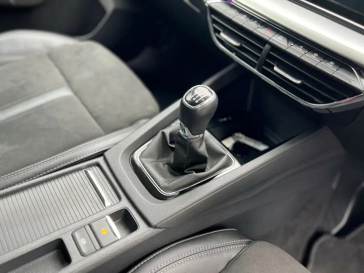 2020-skoda-octavia-15-tsi-se-l-first-edition-hatchback-big-19