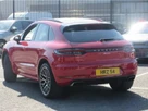 2019-porsche-macan-20-small-7