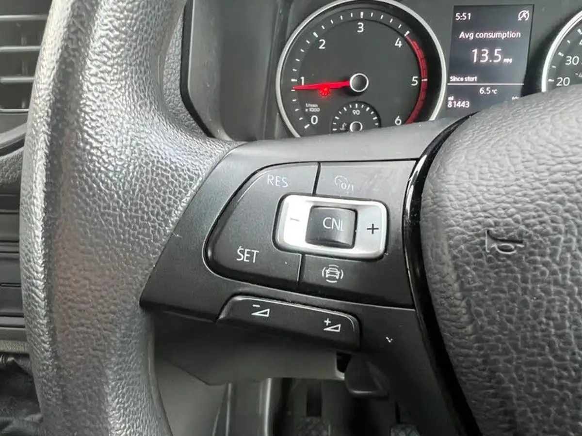 2019-volkswagen-crafter-20tdi-cr35-lwb-140pseu6-trendline-panel-van-big-49