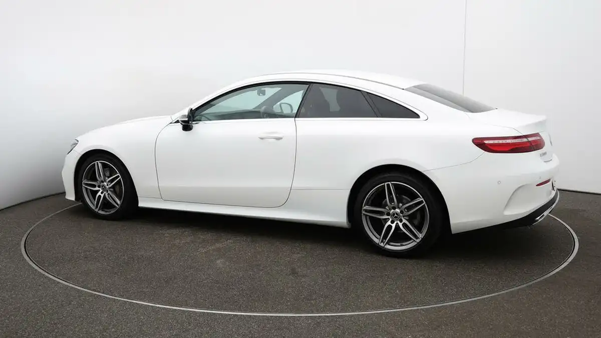 2020-mercedes-benz-e-class-20-e300-amg-line-premiumss-coupe-big-39