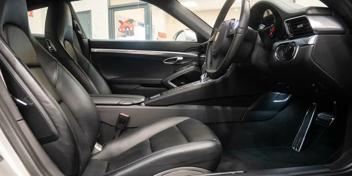 2012-porsche-911-34-carrera-coupe-pdk-big-13