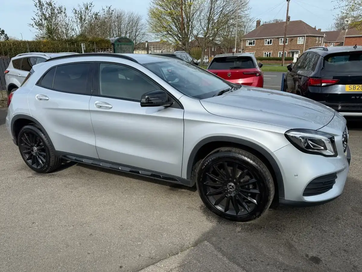 2019-mercedes-benz-gla-class-16-gla-180-amg-line-edition-7g-dct-big-0