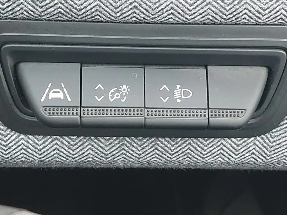2024-renault-clio-16-techno-big-18