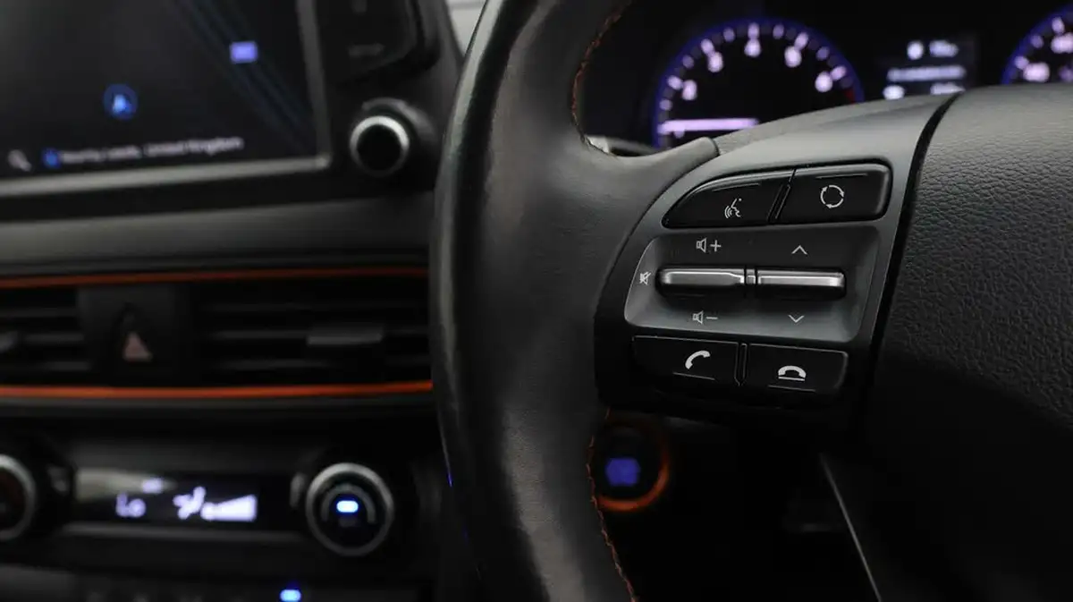 2019-hyundai-kona-10-t-gdi-premium-se-1-tone-roof-big-20
