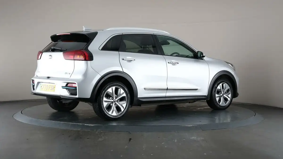 2021-kia-e-niro-ev-4-big-58