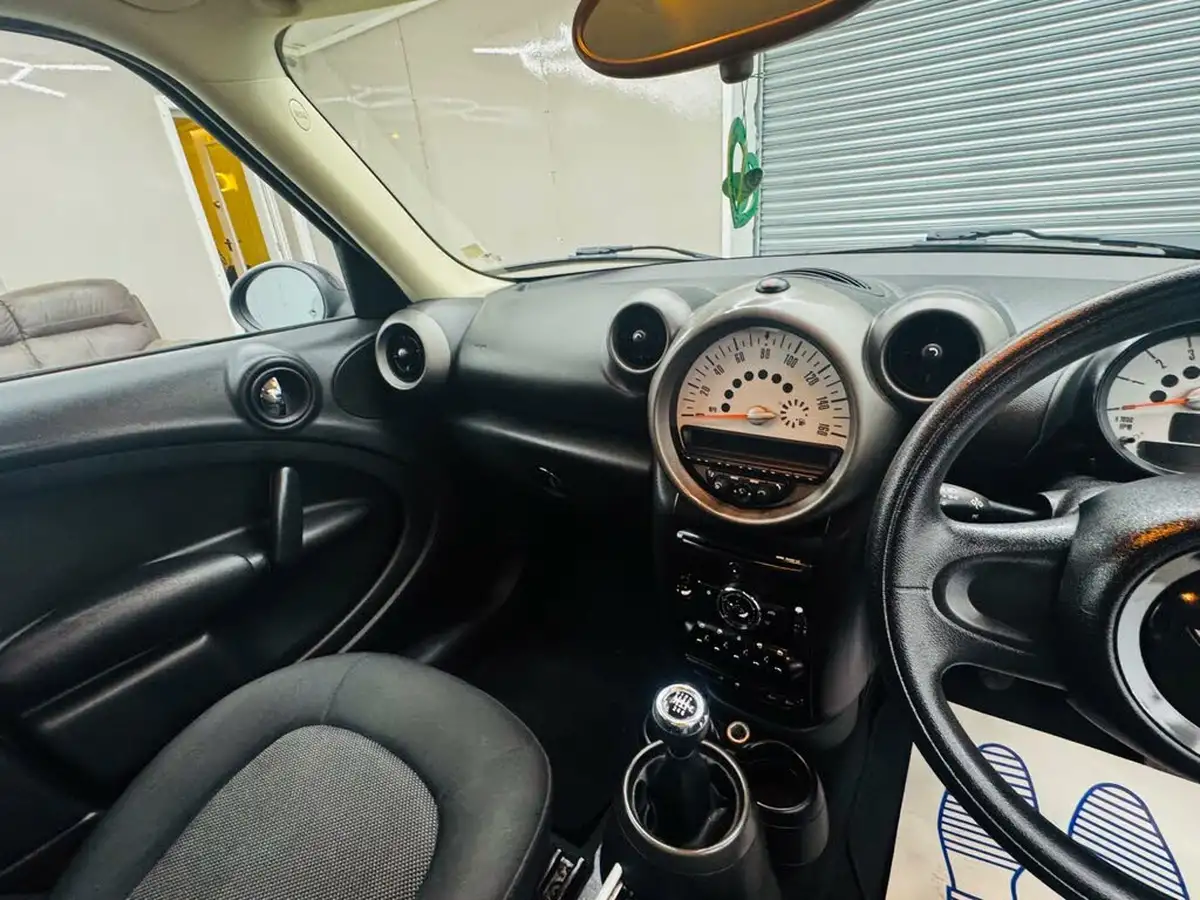 2012-mini-countryman-16td-cooper-big-33
