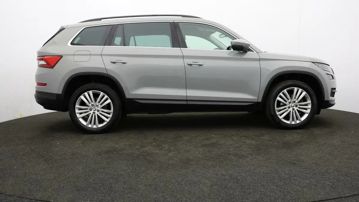 2021-skoda-kodiaq-15-tsi-se-l-dsg-big-30