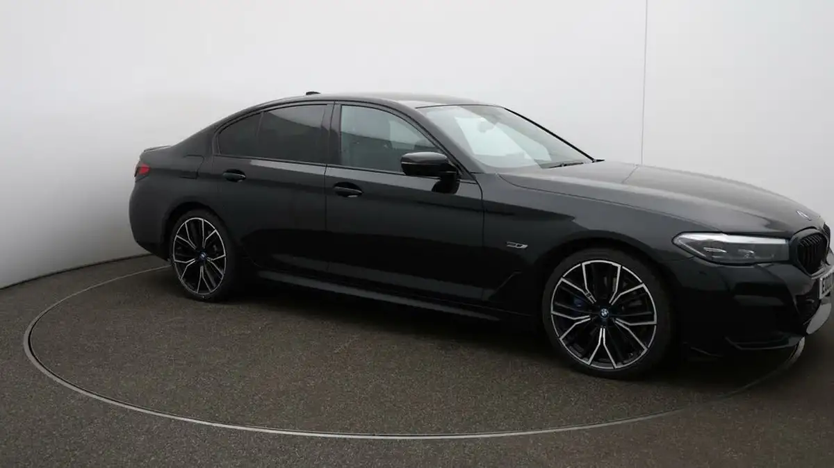 2022-bmw-5-series-20-530e-xdrive-m-sport-saloon-4d-big-39