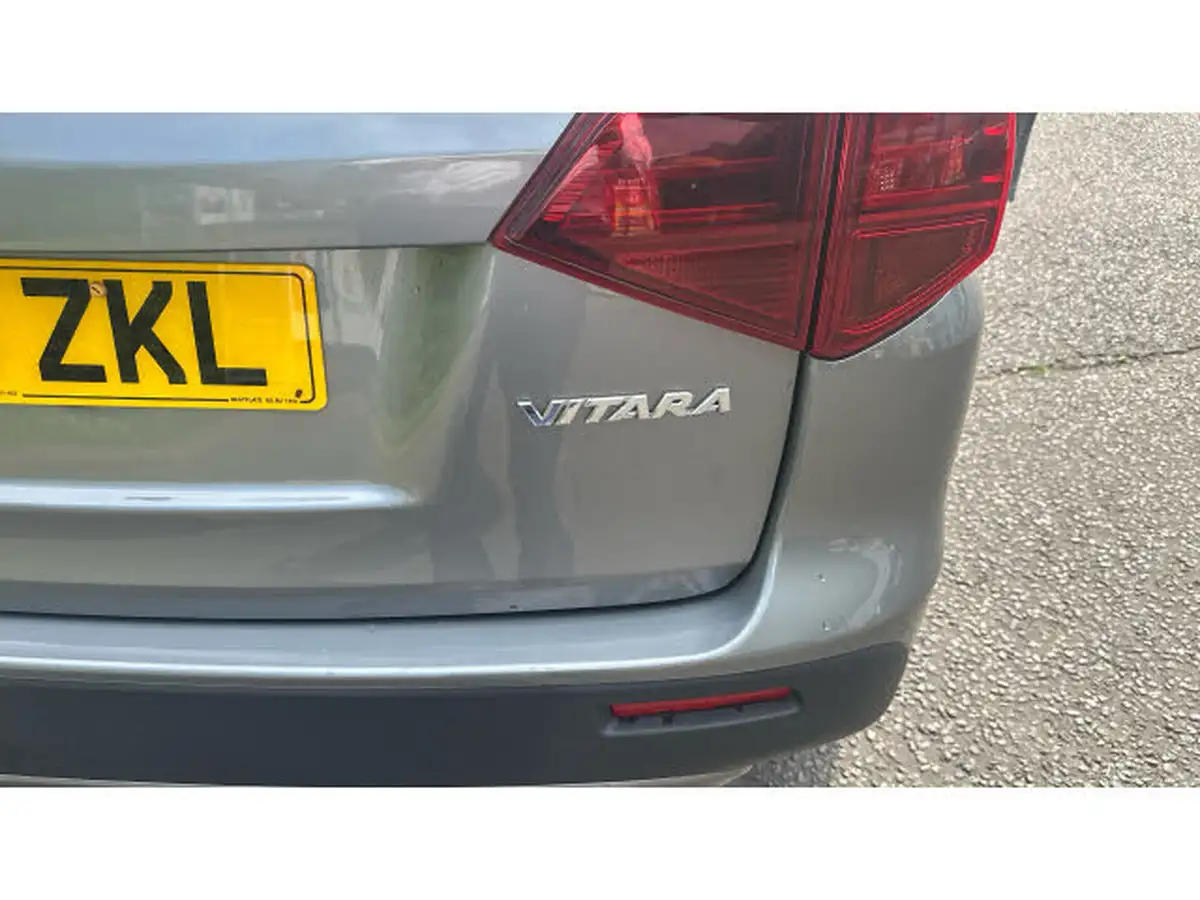 2020-suzuki-vitara-14-boosterjet-sz-t-140ps-auto-big-25