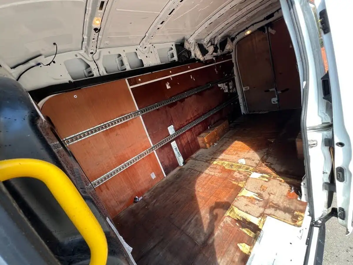 2022-ford-transit-20tdci-350-l4h3-leader-hybrid-130pseu6dt-big-15