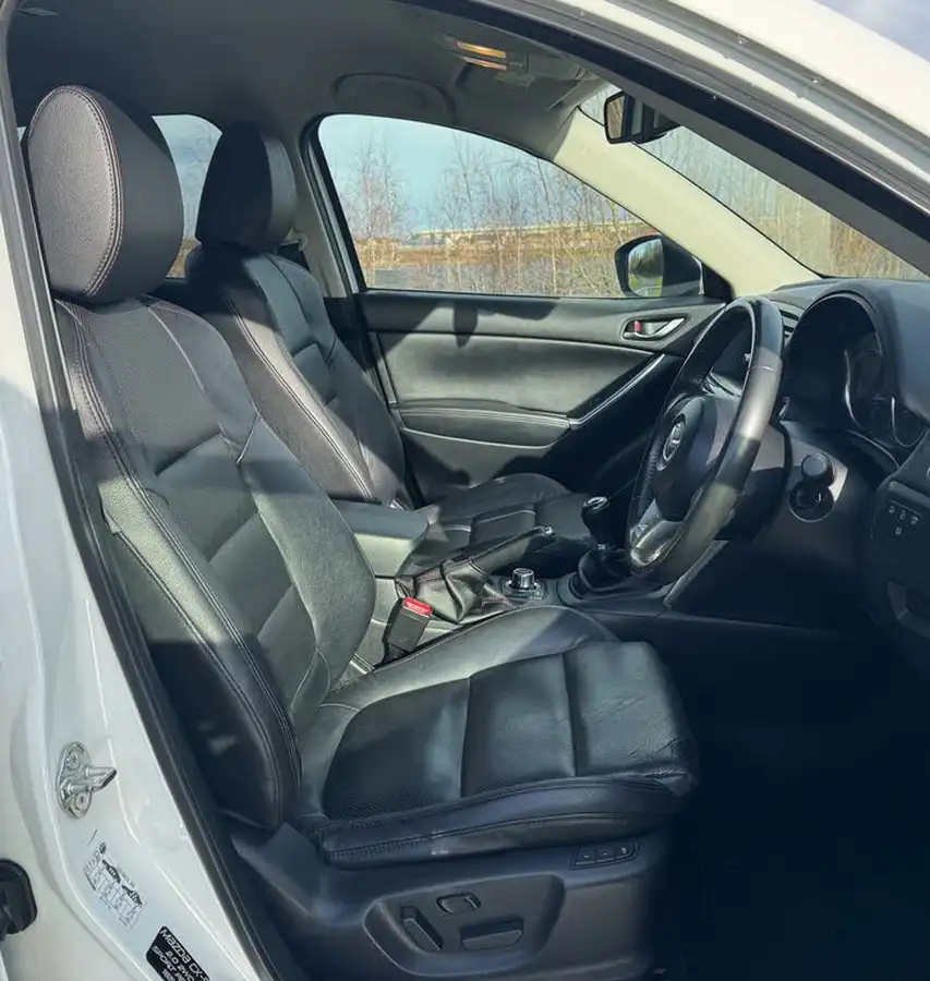 2014-mazda-cx-5-20-sport-nav-big-11