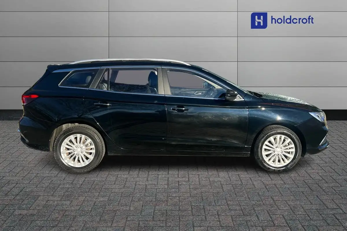 2021-mg-mg5-e-exclusive-ev-big-4