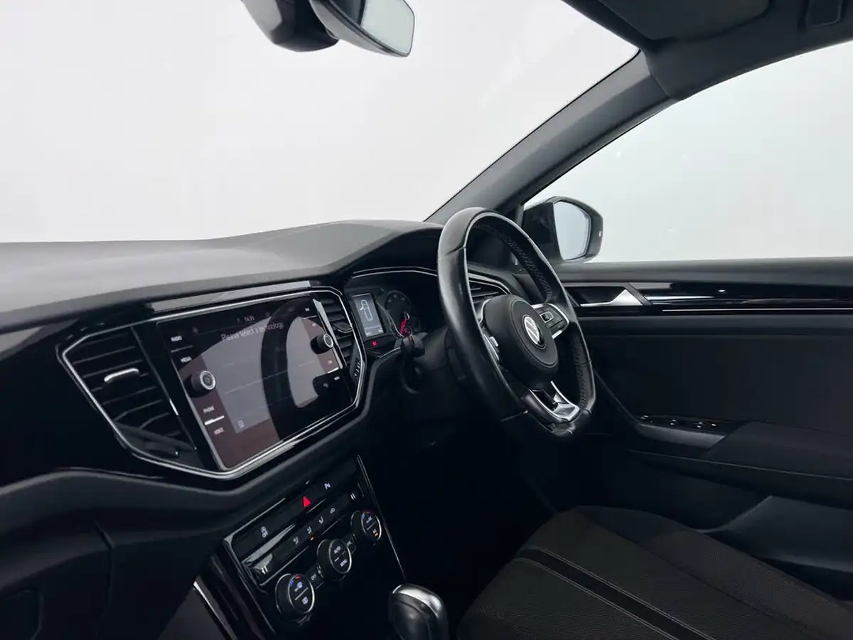 2021-volkswagen-t-roc-15-tsi-black-edition-dsg-big-16