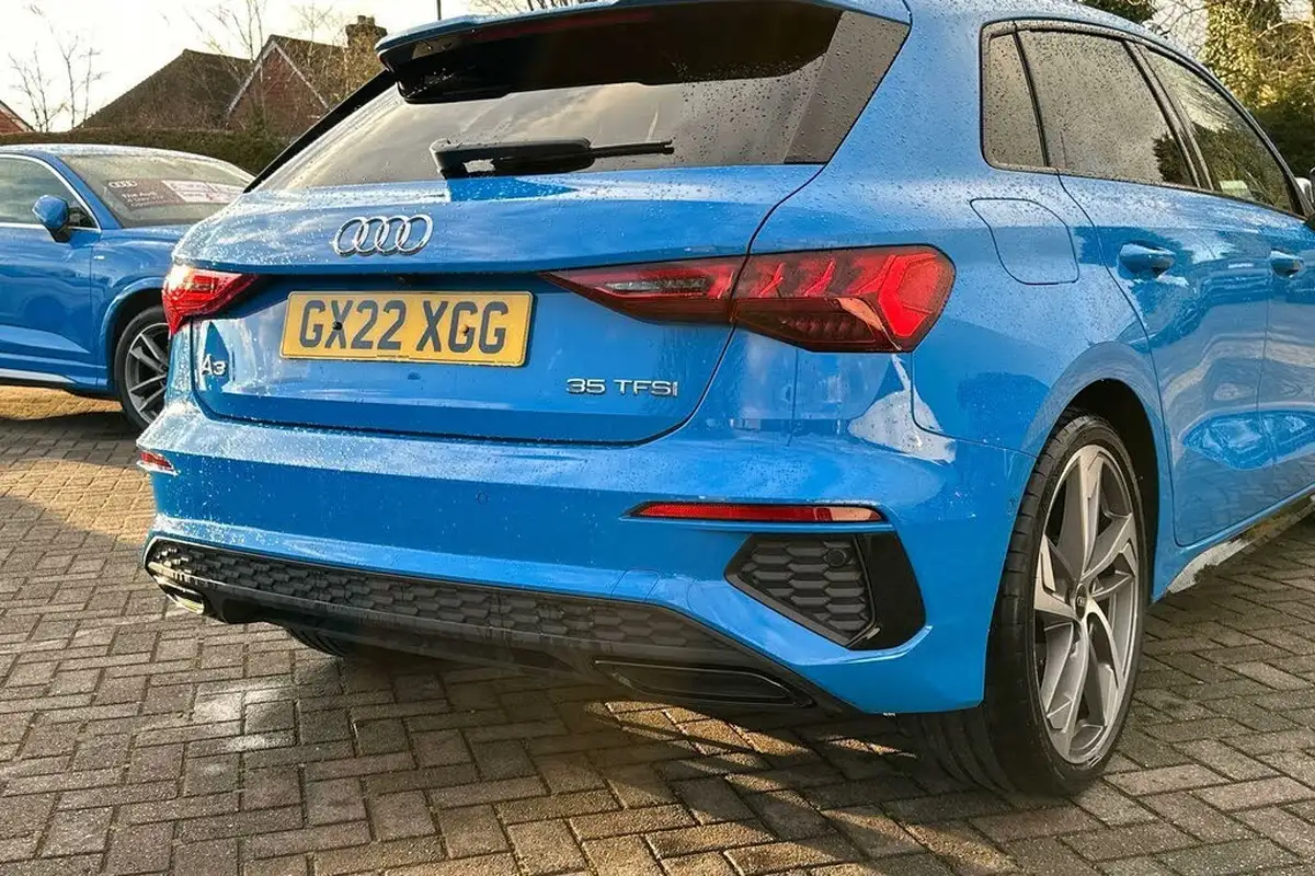 2022-audi-a3-15-35-tfsi-edition-1-sportback-5d-big-24