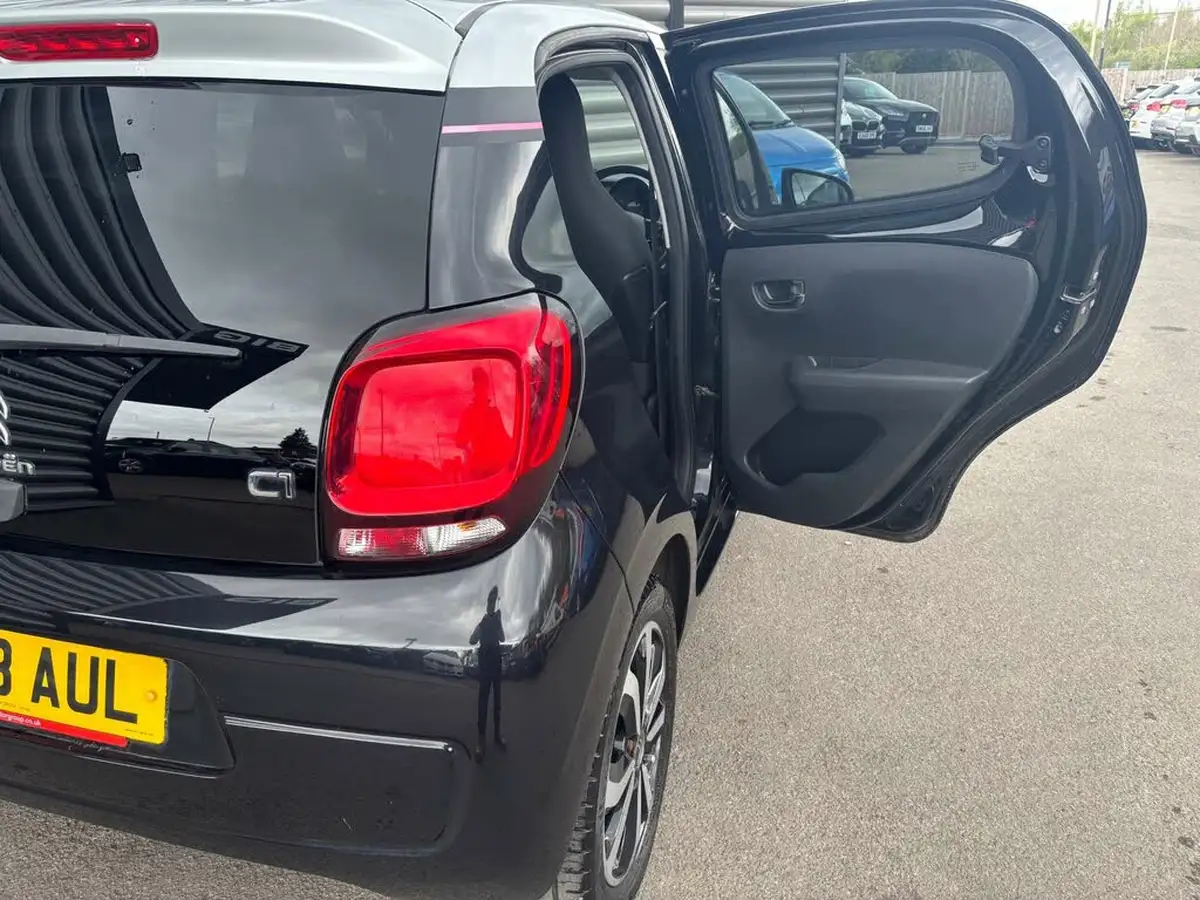 2018-citroen-c1-10-vti-elle-big-13