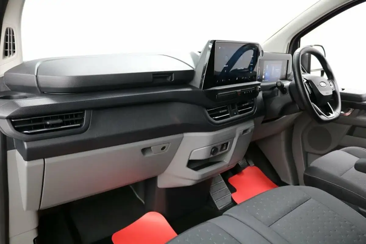 2023-ford-transit-custom-20tdci-320-l1h1-limited-136pseu6e-panel-van-1996cc-auto-big-26